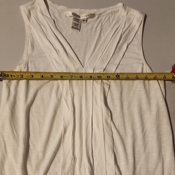 Max Studio White Pleated Tank Top - Picture 4 of 6